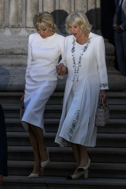 Regele Charles și Regina Camilla alături de președintele francez Emmanuel Macron și prima doamnă Brigitte Macron, Profimedia (6) jpg