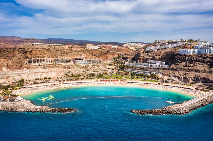Plaja Amadores de pe insula Gran Canaria, Spania FOTO Shutterstock 