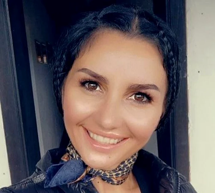 Silvia Chifiriuc arată ca o puștoaică fără prea mult machiaj