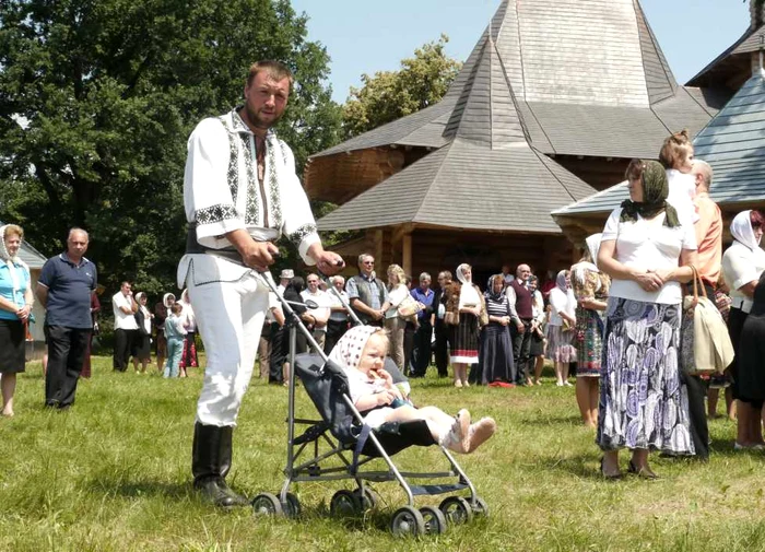 Port popular în Bucovina Foto Liviu Iolu