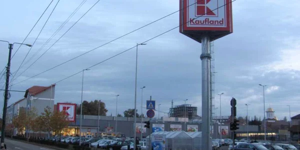Fabrica de Ciorapi s-a transformat în Kaufland FOTO Ştefan Both