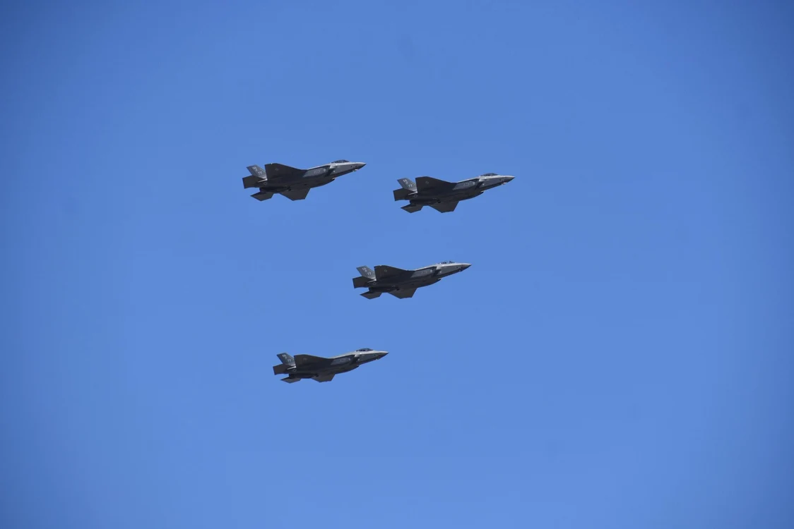  Avioane poloneze mobilizate după atacurile rusești  foto: X