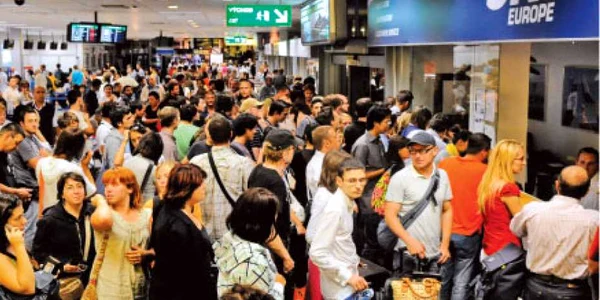 Mai multe pachete cu explozibil au fost plasate în bagajele a opt pasageri, pe aeroportul din Bratislava 