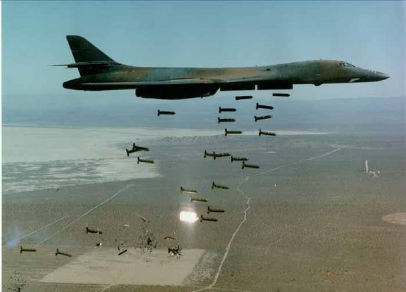 LIVE TEXT SUA au folosit bombardiere B-1 pentru a lovi 85 de ținte în Irak și Siria. Secretarul Apărării, Lloyd Austin: „Este doar începutul răspunsului”