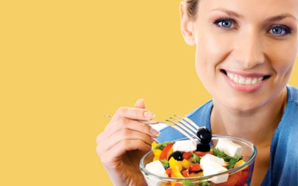 Dieta bazată pe fructe, legume şi lactate   FOTO Arhivă