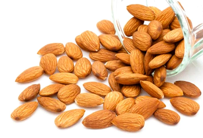 
    Ce beneficii au migdalele  