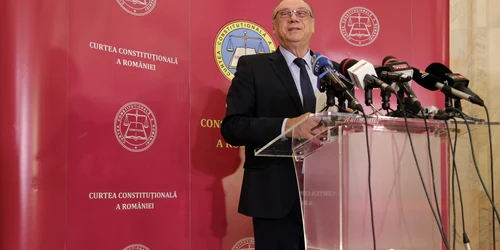 Marian Enache face declarații de presă la sediul Curții Constituționale a României, în București. FOTO Inquam Photos / Octav Ganea 