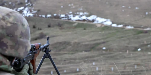  vanatorii de munte in masivul Leaota