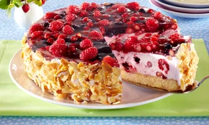 tort cu fructe de padure jpeg