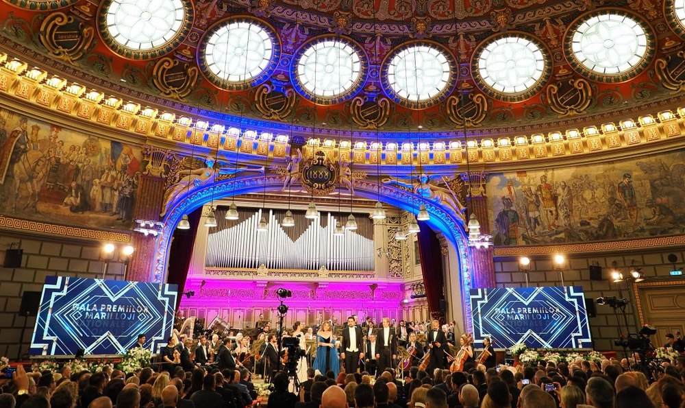 Cine sunt cei șapte români de excepție premiați la Gala Premiilor Marii Loji Naționale din România