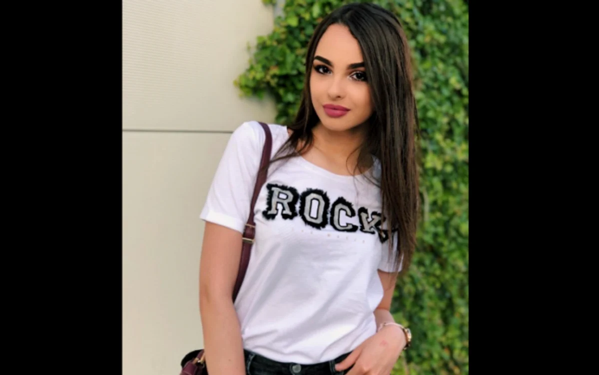 
    Alina Mihaela Brânză, absolventă a Colegiului I. L. Caragiale din Ploieşti cu media 9.86 la Bac, nu poate intra în posesia diplomei de Bacalaureat FOTO: adevarul.ro  