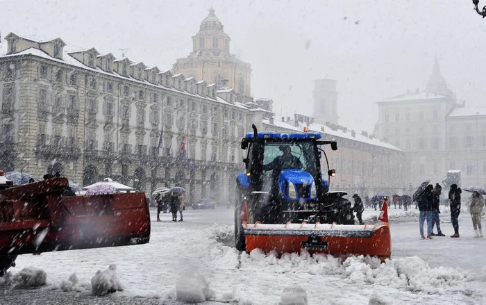 Ninsoare în Torino, Italia. FOTO EPA-EFE