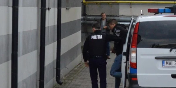 elev arestat vaslui Andrei trofin