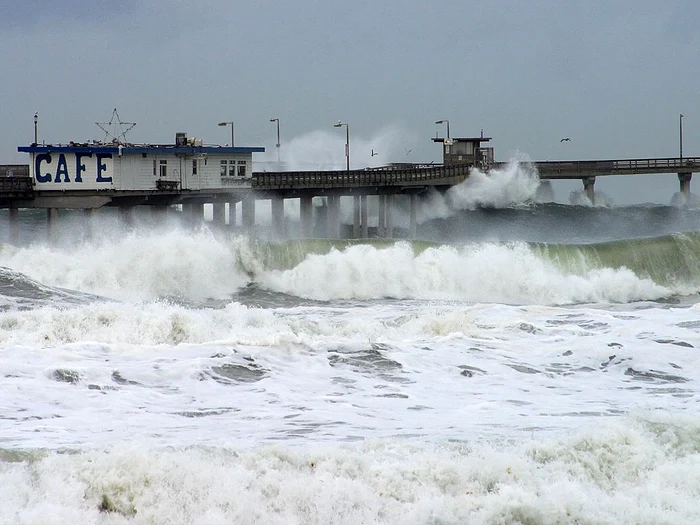 Sateliții indică o încălzire accentuată a apelor din Pacificul tropical. FOTO: Arhivă