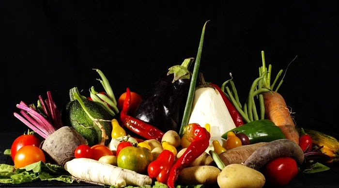 
    Din categoria alimentelor prietenoase pentru ochi fac parte şi fructele şi legumeleFoto: pixabay.com  