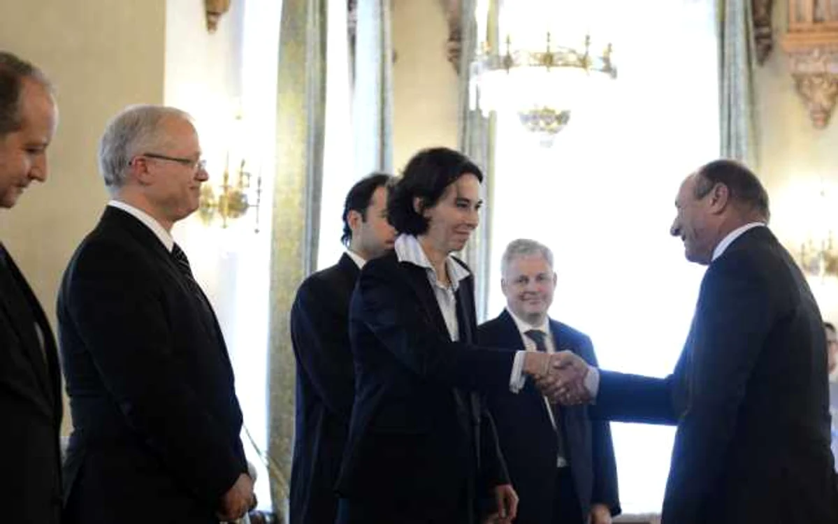 Întâlnirea dintre preşedintele Traian Băsescu şi delegaţia FMI, condusă de Andrea Schaechter, va avea loc la ora 11.00, la Palatul Cotroceni