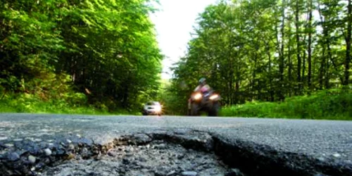 Reşiţa: REGIUNEA PE SCURT / Bani pentru drumul spre Semenic