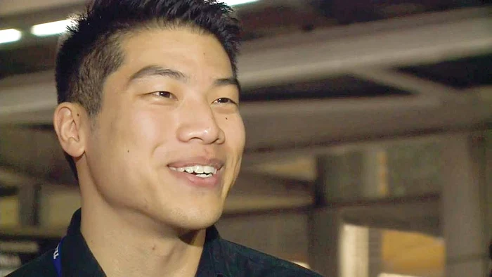 
    Barmanul Hubert Tang, de 27 de ani, a dat  lovitura la loto cu o bancnotă găsită pe stradă  