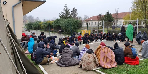 Refugiaţii din Afganistan au fost cazaţi la un cămin din Timişoara