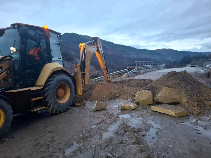 Drum blocat în județul Buzău FOTO: Facebook/Instituția Prefectului Buzău