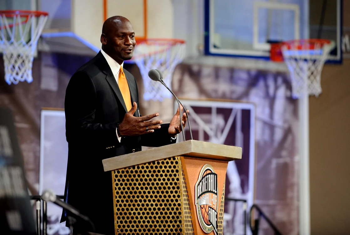 Michael Jordan e considerat unul dintre cei mai mari baschetbaliști din istorie
