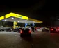 Cozi uriașe la benzinării înainte de scumpirea carburanților / foto: Click!