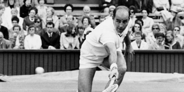 Bob Hewitt