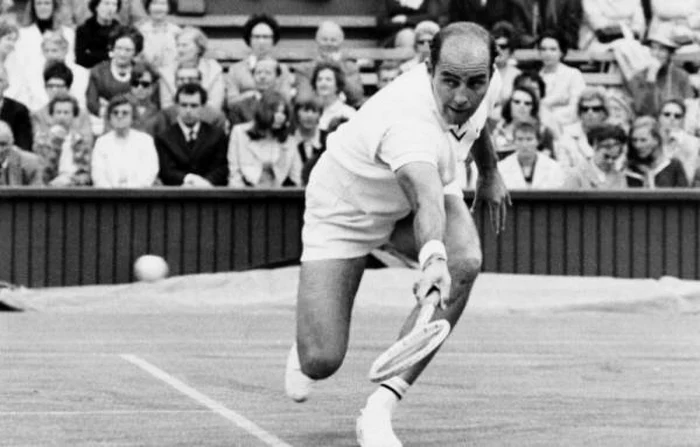 Fostul campion de tenis, Bob Hewitt, este acuzat de viol FOTO Getty Images