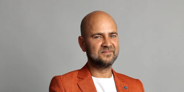 Cosmin Seleși foto pro TV jpg