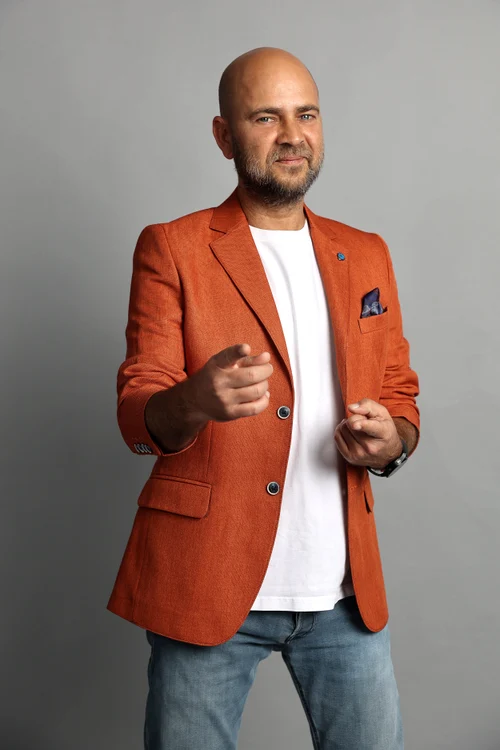 Cosmin Seleși foto pro TV jpg