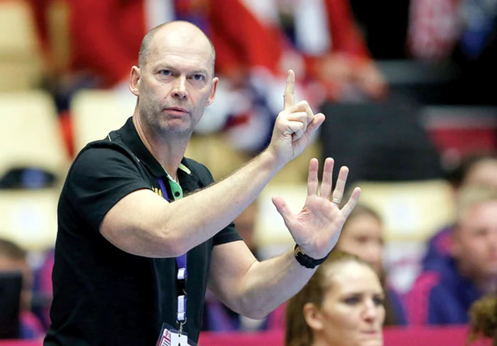 
    Tomas Ryde nu mai e selecţionerul României  