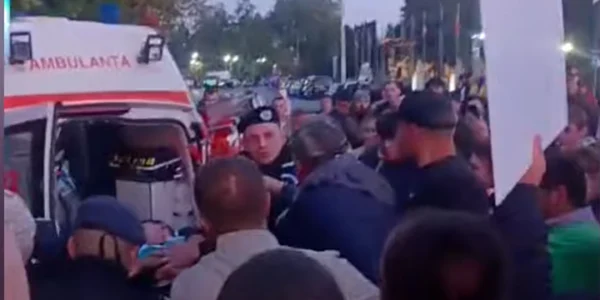 protest anti vaccin la Radauti ziaruldepenet.ro