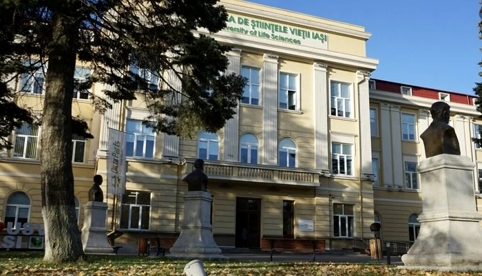 Profesor universitar din Iași, concediat FOTO: ziarul de iasi