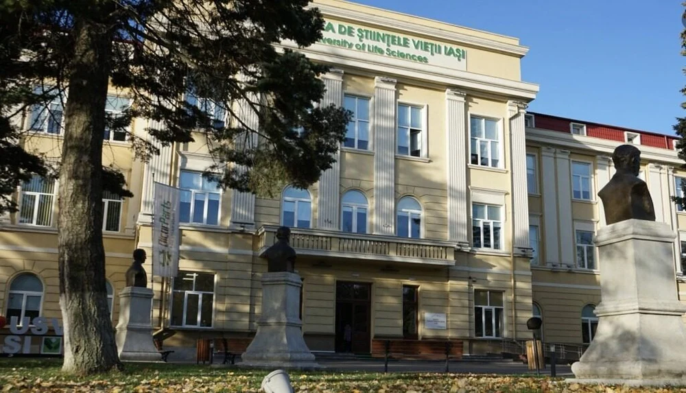 Profesor universitar din Iași, concediat după acuzații de viol asupra unei studente. Cadrul didactic preda disciplina „Etică și integritate academică”