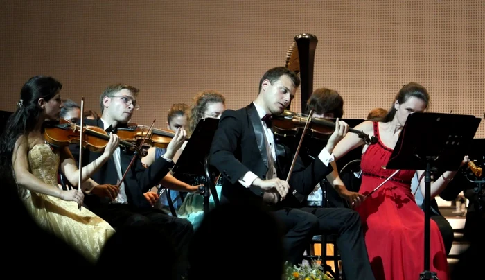 orchestra romana de tineret
