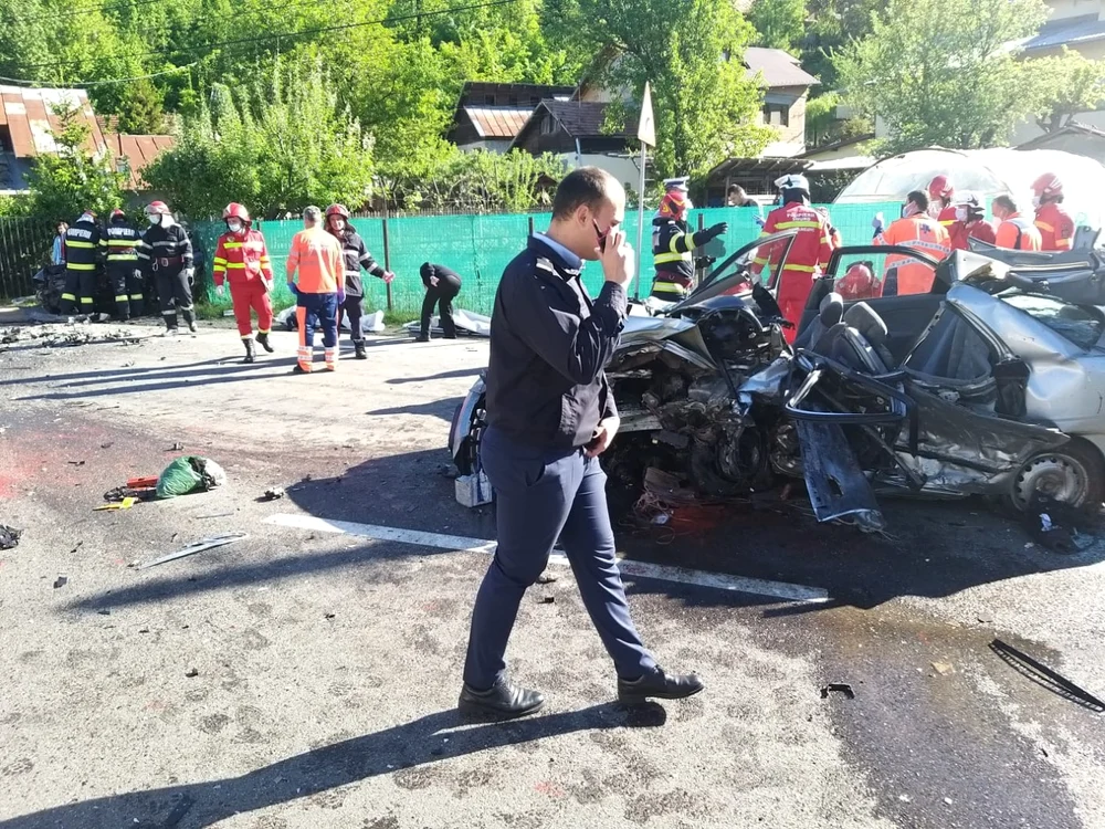 Imaginea dezastrului în urma accidentului mortal în care şi-au pierdut viaţa cinci bărbaţi FOTO ISU