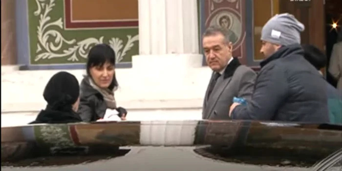 Gighi Becali a mers cu soţia şi cu mama sa la biserica din Pipera