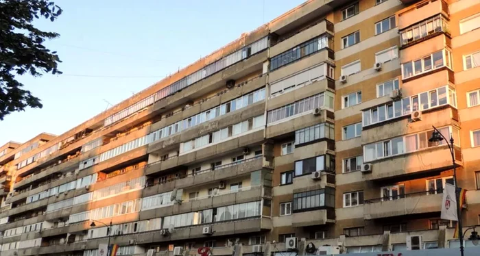 Blocuri situate pe-bulevardul Ștefan cel-Mare din Iași / sursa: BZI