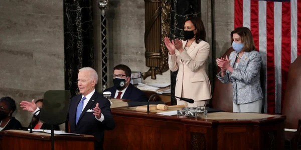 Joe Biden vorbind in Congresul SUA la 100 de zile de la preluarea mandatului FOTO EPA-EFE