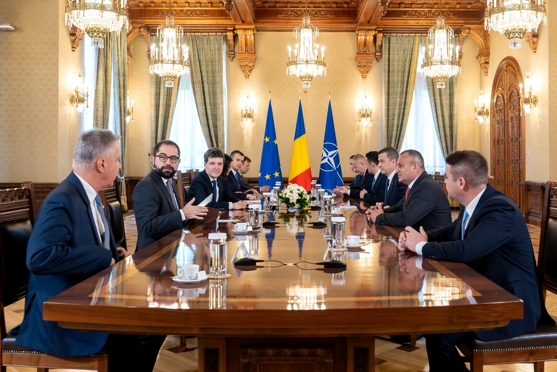 Delegația PSD, în frunte cu Sorin Grindeanu, discută cu președintele Nicușor Dan