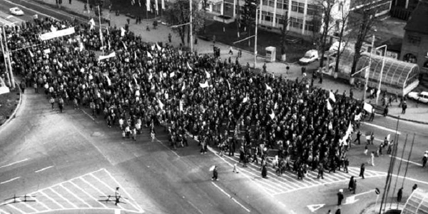 revolta muncitori brasov 1987 jpeg