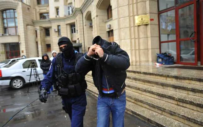 Poliţiştul din Prahova a fost reţinut. FOTO arhivă Adevărul