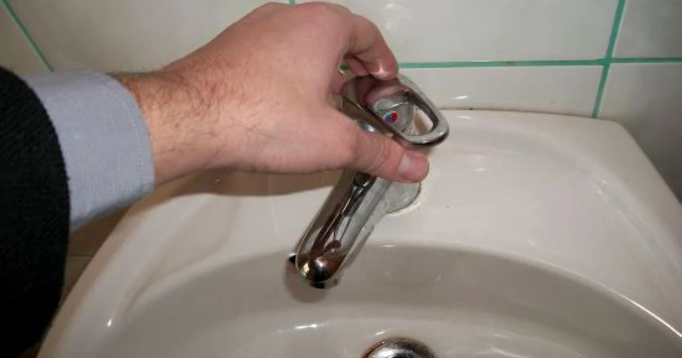De 24 de ore nu mai curge apă caldă la 8 mii de apartamente din Tg. Mureş