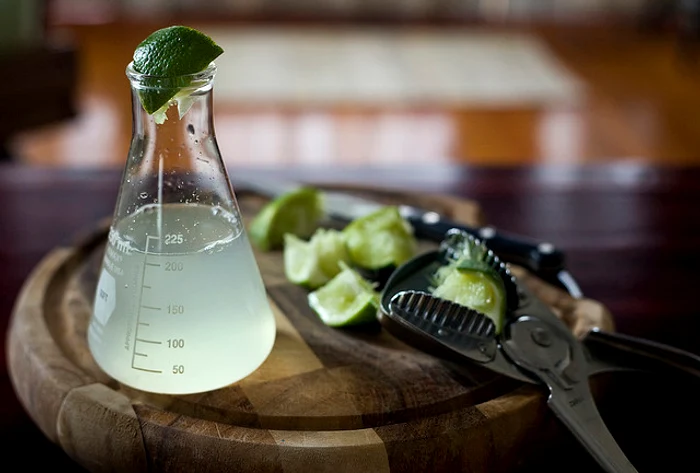 
    O băutură preparată din trei ingrediente te scapă de kilogramele în plusclickpentrufemei.ro  