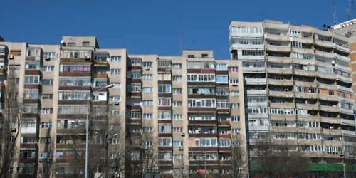 Apartamentelor de la parter sunt mai ieftine cu 10,6% faţă de locuinţele aflate la un etaj intermediar 