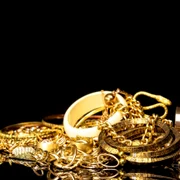 Bijuterii aur FOTO Shutterstock 