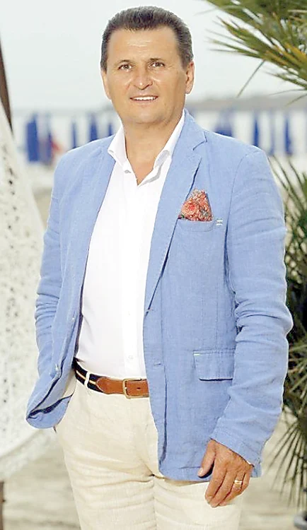 
    Octombrie 2015. Vila este acum la roşu, iar Vârciu se va muta  în ea anul viitor  