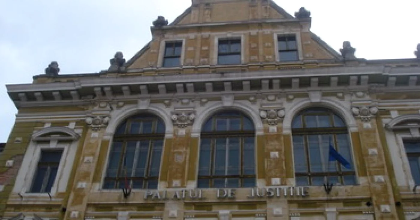 Sibiu: Procurorii sibieni renunţă la robă în semn de protest faţă de noua grilă de salarizare