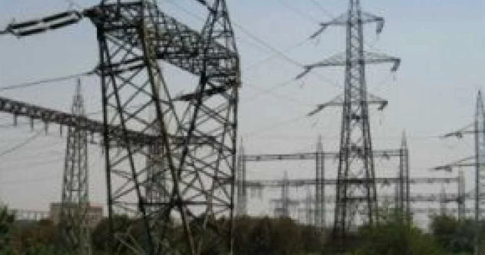 Transelectrica renunţă la 10% din personalul de exploatare a staţiilor