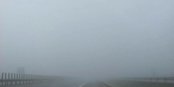Traficul se desfăşoară cu dificultate